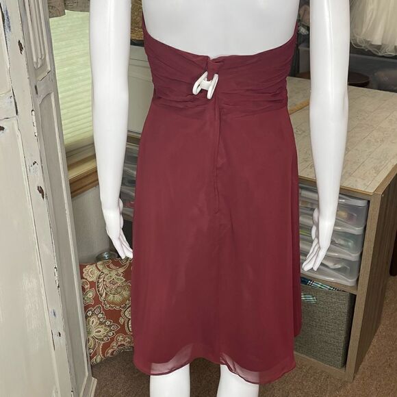 Alfred Angelo Maroon Chiffon Layers Princess Bodice Strapless Prom Dress - Picture 12 of 15